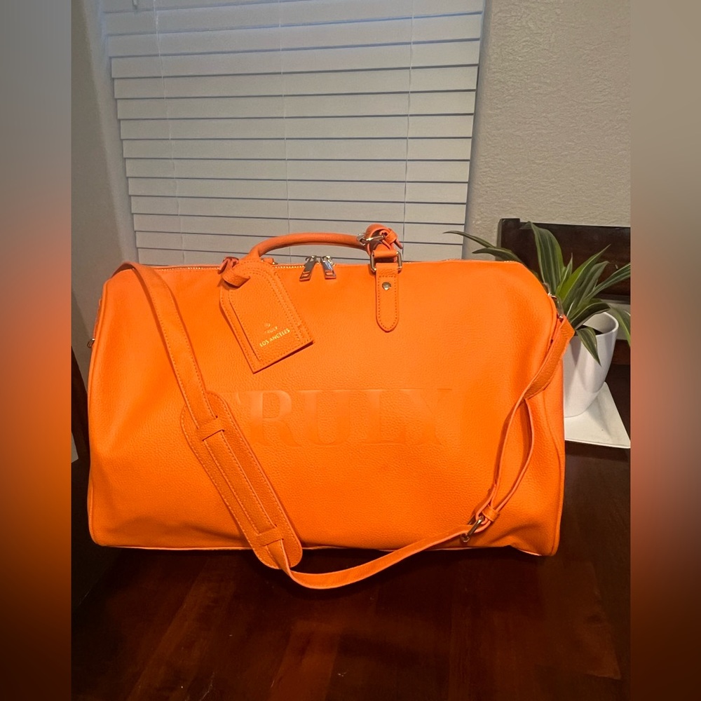 TRULY duffel travel bag